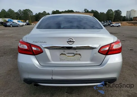 2017 Nissan Altima 2.5 из США, поврежденный, VIN 1N4AL3AP9HC268330